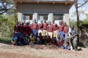 Construction des toilettes de l'école de Marar